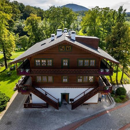 Dworzysko Hotel Szczawno-Zdroj Kültér fotó