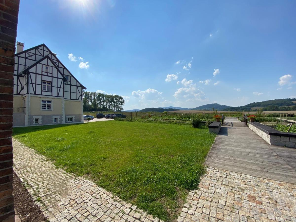 Dworzysko Hotel Szczawno-Zdroj Kültér fotó