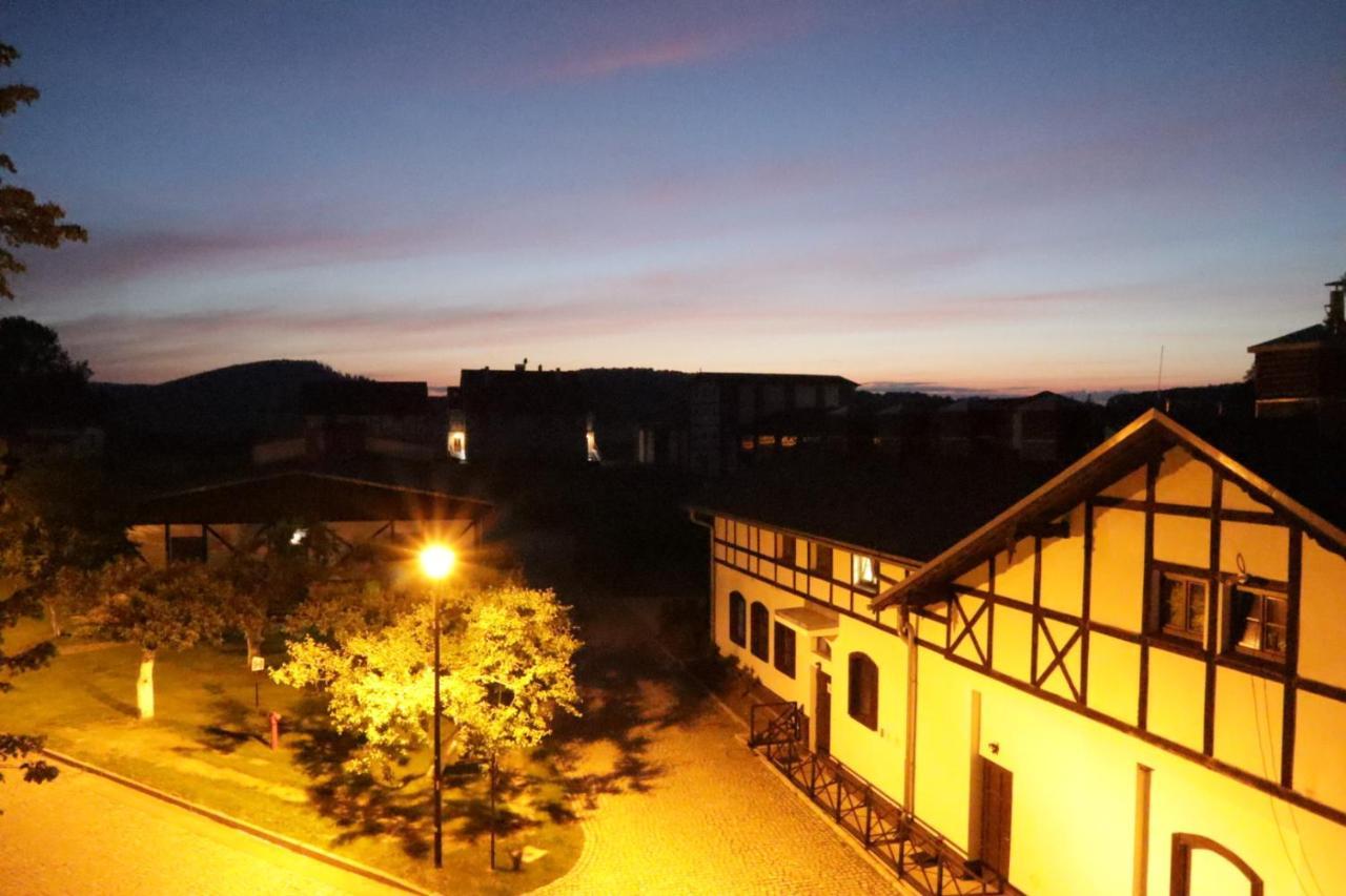 Dworzysko Hotel Szczawno-Zdroj Kültér fotó