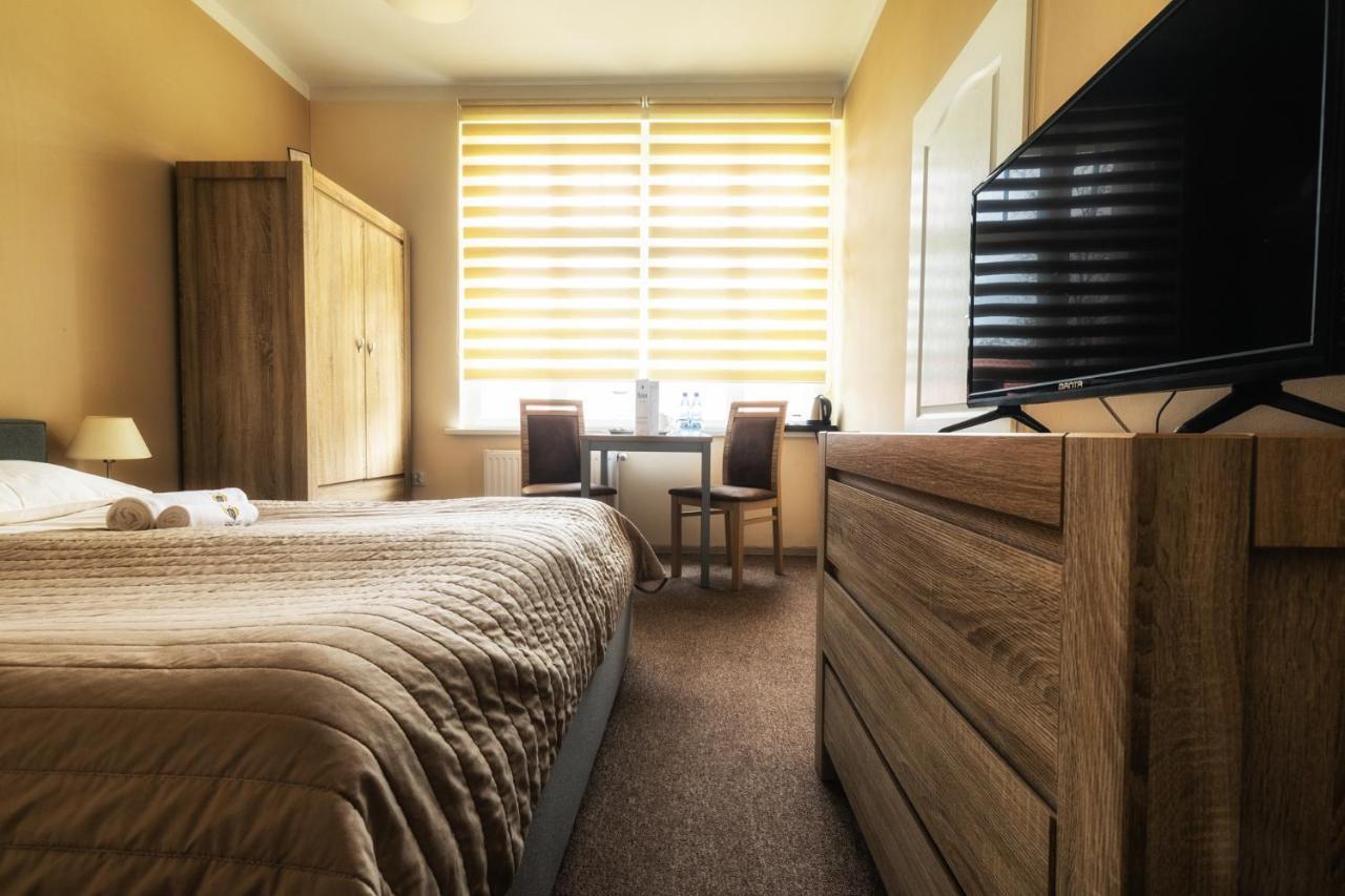 Dworzysko Hotel Szczawno-Zdroj Kültér fotó