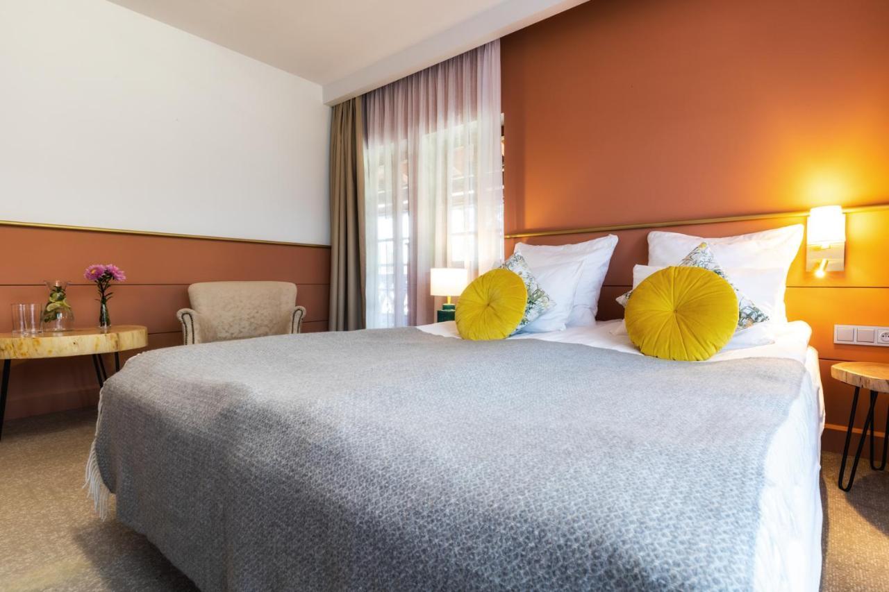 Dworzysko Hotel Szczawno-Zdroj Kültér fotó