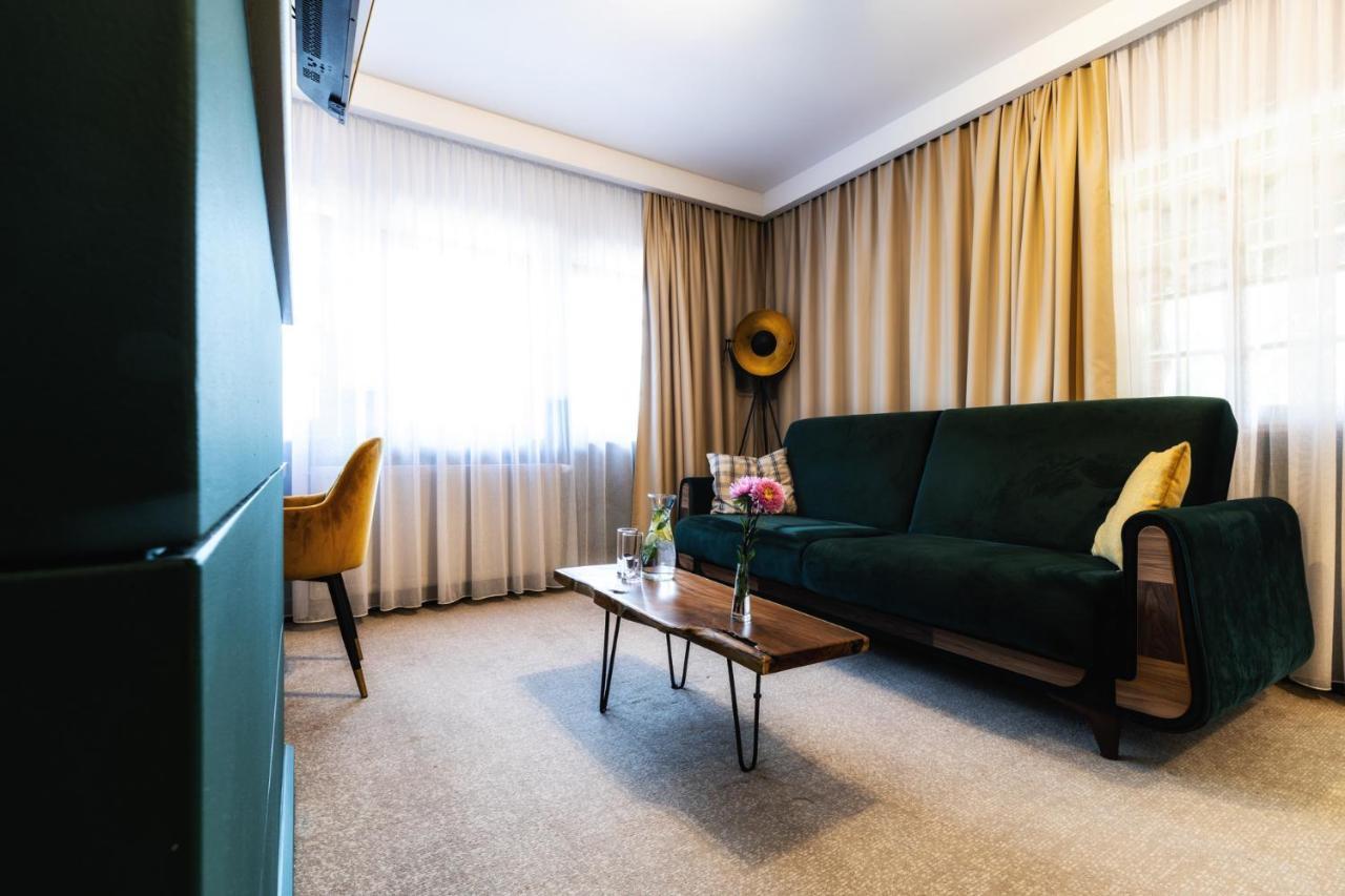 Dworzysko Hotel Szczawno-Zdroj Kültér fotó