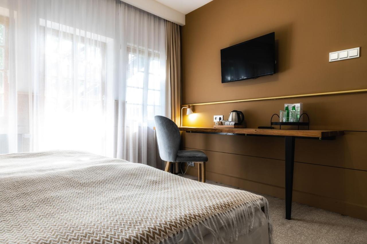 Dworzysko Hotel Szczawno-Zdroj Kültér fotó