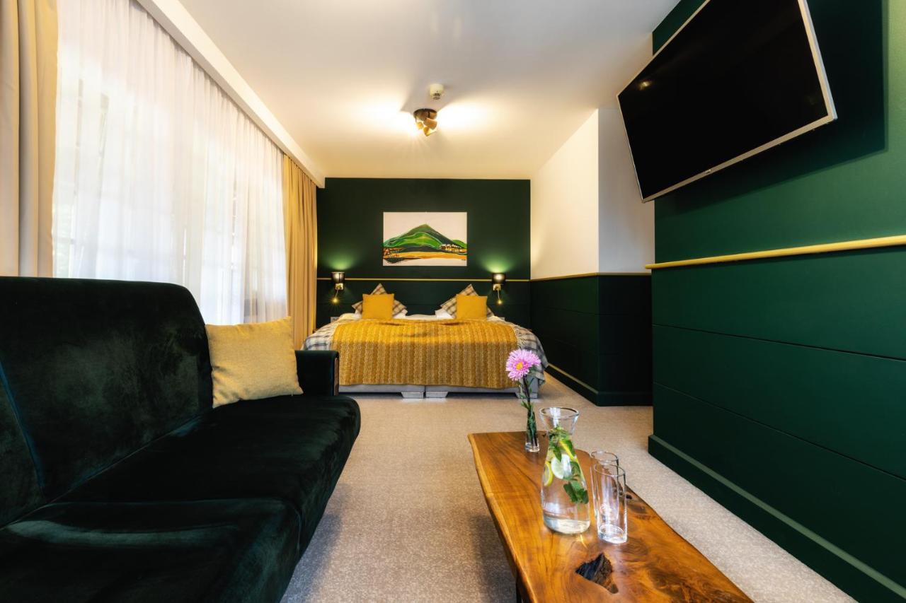 Dworzysko Hotel Szczawno-Zdroj Kültér fotó