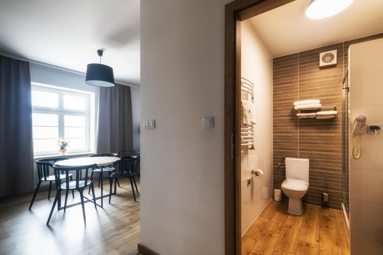 Dworzysko Hotel Szczawno-Zdroj Kültér fotó