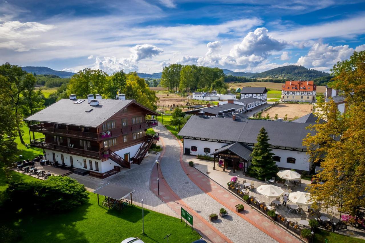 Dworzysko Hotel Szczawno-Zdroj Kültér fotó