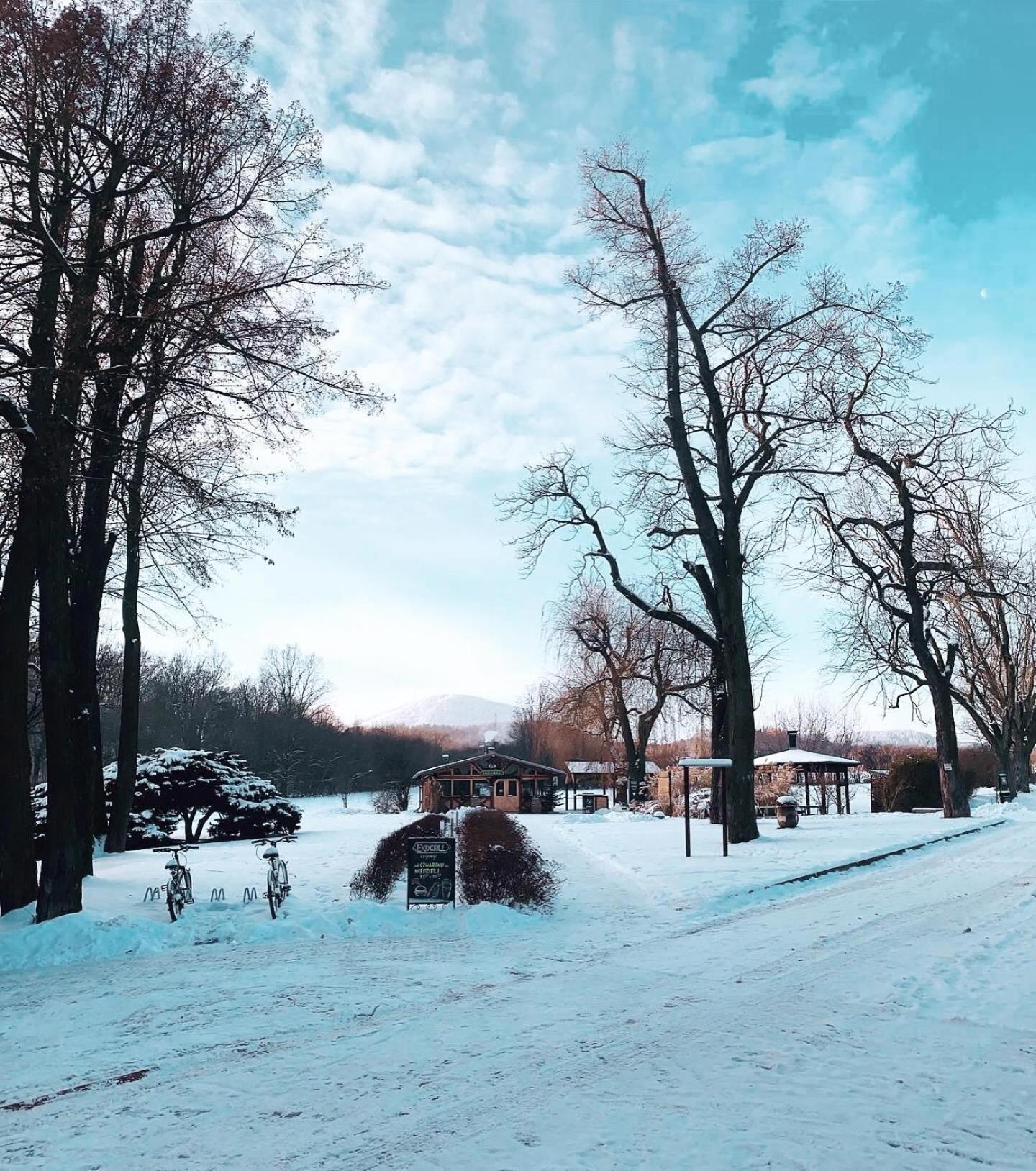 Dworzysko Hotel Szczawno-Zdroj Kültér fotó