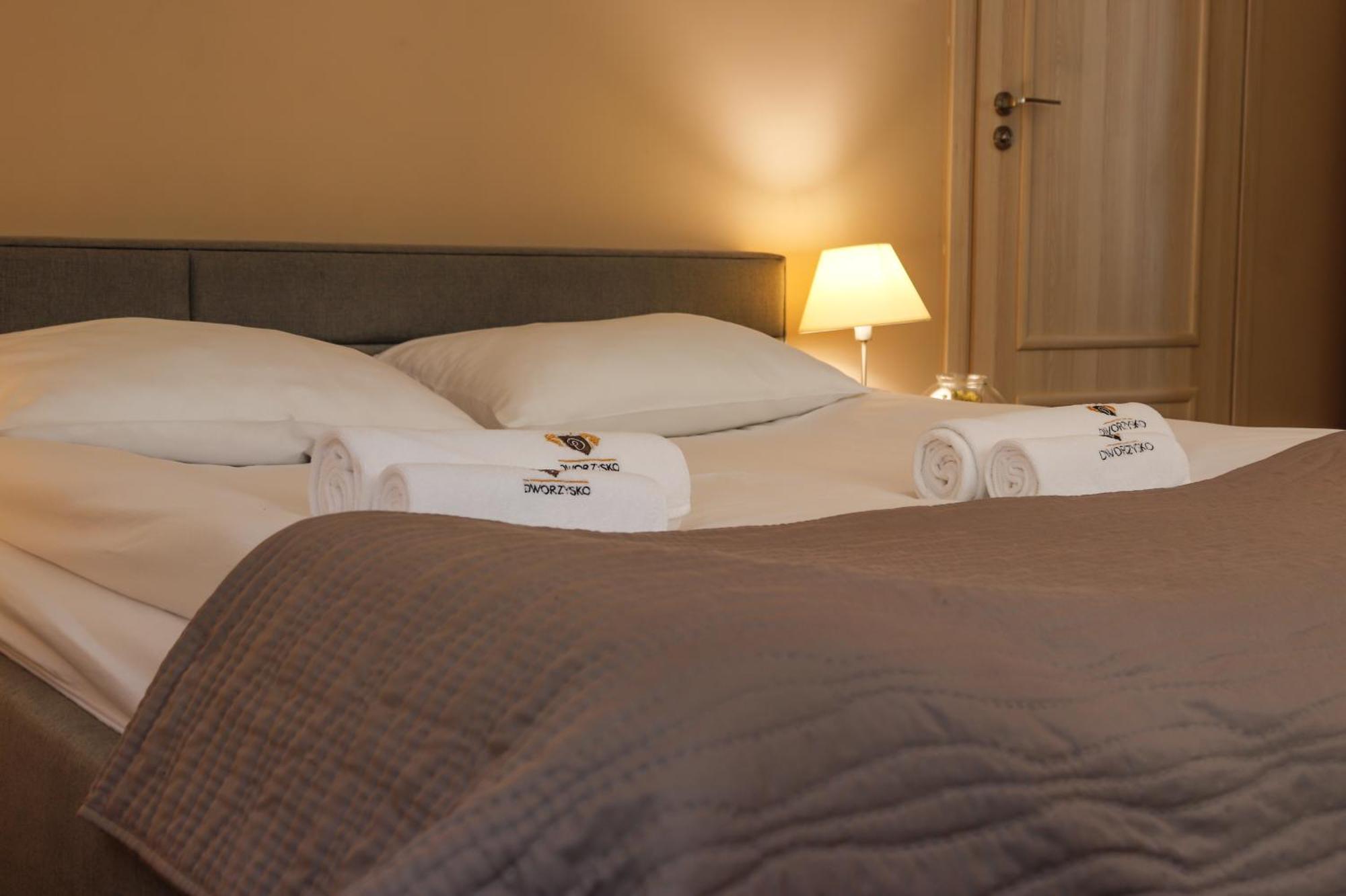 Dworzysko Hotel Szczawno-Zdroj Kültér fotó